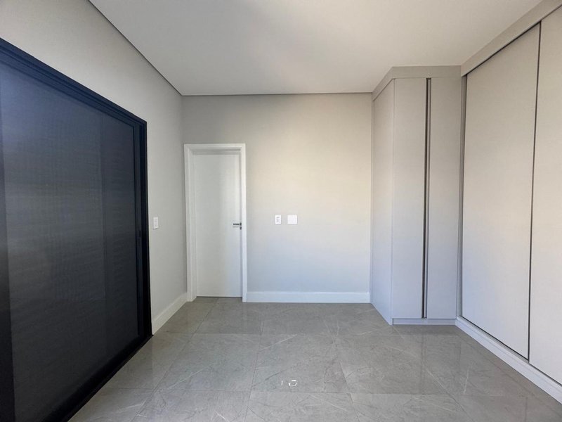 Sobrado Novo à Venda em Condomínio Fechado – Próximo ao Shopping Dom Pedro, Mansões Santo Rua Maria Martins Maia Campinas - 