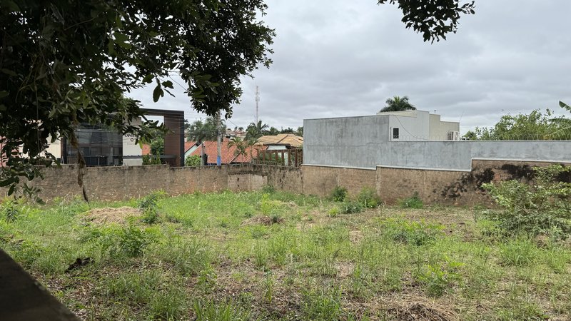 📍Lote de Esquina com 600m² | Localização Nobre e Potencial Incrível! Rua Nelson Figueiredo Júnior Campo Grande - 