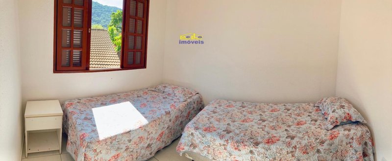 Casa dentro de Condomínio central em Boiçucanga porteira Fechada Estrada do Cascalho São Sebastião - 