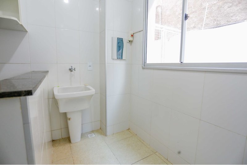 Apartamento À VENDA, 75m - R$ 255.000 - 3 dorm. 1 suíte e garden - Jd. Simus - Sorocaba/SP Alameda das Camélias Sorocaba - 
