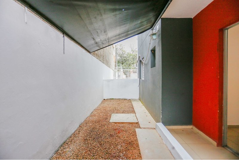 Apartamento À VENDA, 75m - R$ 255.000 - 3 dorm. 1 suíte e garden - Jd. Simus - Sorocaba/SP Alameda das Camélias Sorocaba - 