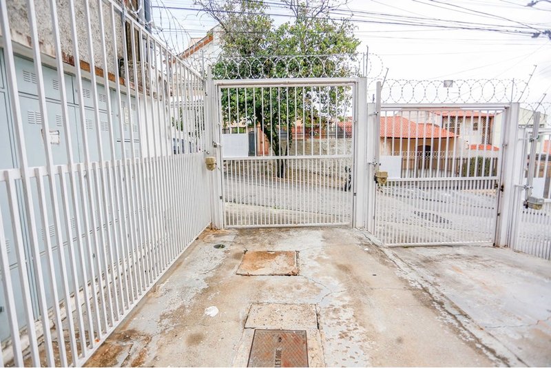 Apartamento À VENDA, 75m - R$ 255.000 - 3 dorm. 1 suíte e garden - Jd. Simus - Sorocaba/SP Alameda das Camélias Sorocaba - 