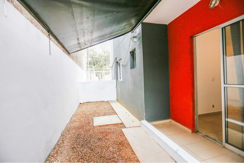 Apartamento À VENDA, 75m - R$ 255.000 - 3 dorm. 1 suíte e garden - Jd. Simus - Sorocaba/SP Alameda das Camélias Sorocaba - 