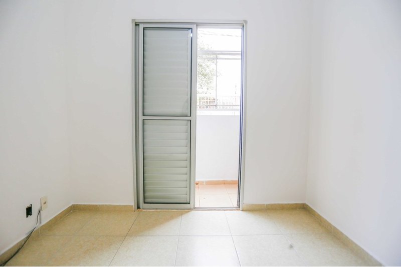 Apartamento À VENDA, 75m - R$ 255.000 - 3 dorm. 1 suíte e garden - Jd. Simus - Sorocaba/SP Alameda das Camélias Sorocaba - 