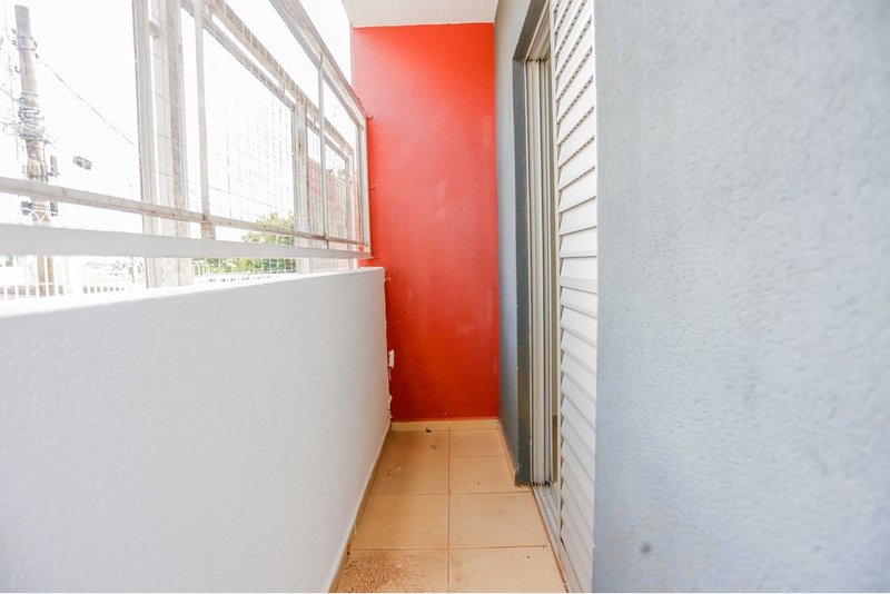 Apartamento À VENDA, 75m - R$ 255.000 - 3 dorm. 1 suíte e garden - Jd. Simus - Sorocaba/SP Alameda das Camélias Sorocaba - 