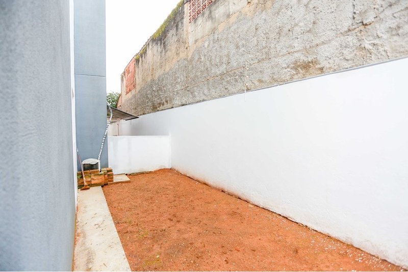 Apartamento À VENDA, 75m - R$ 255.000 - 3 dorm. 1 suíte e garden - Jd. Simus - Sorocaba/SP Alameda das Camélias Sorocaba - 