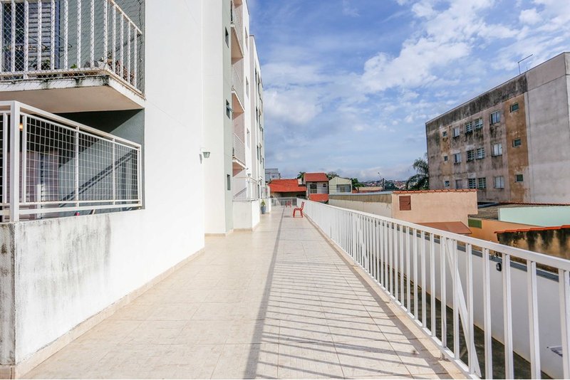 Apartamento À VENDA, 75m - R$ 255.000 - 3 dorm. 1 suíte e garden - Jd. Simus - Sorocaba/SP Alameda das Camélias Sorocaba - 