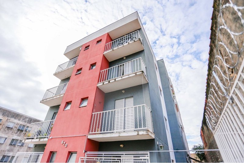 Apartamento À VENDA, 75m - R$ 255.000 - 3 dorm. 1 suíte e garden - Jd. Simus - Sorocaba/SP Alameda das Camélias Sorocaba - 