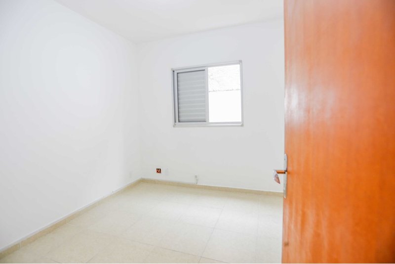 Apartamento À VENDA, 75m - R$ 255.000 - 3 dorm. 1 suíte e garden - Jd. Simus - Sorocaba/SP Alameda das Camélias Sorocaba - 