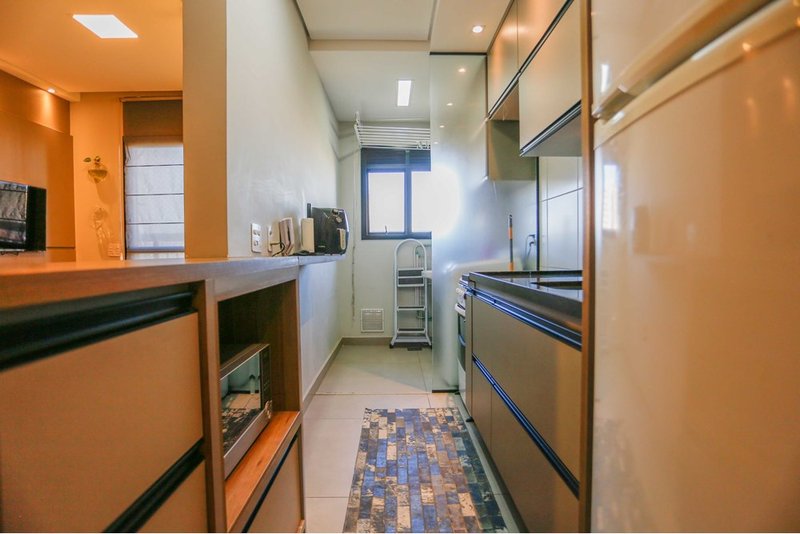 Apartamento à Venda, 64m - 2 Dorm. 1 Suite -  R$ 419.000 - Cond. JR Campolim 1 - Sorocaba Rua Elias Rodrigues Claro Sorocaba - 