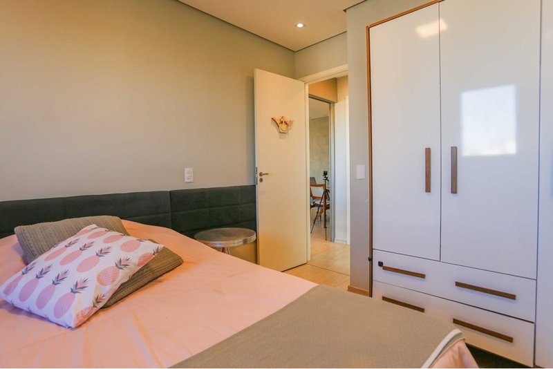 Apartamento à Venda, 64m - 2 Dorm. 1 Suite -  R$ 419.000 - Cond. JR Campolim 1 - Sorocaba Rua Elias Rodrigues Claro Sorocaba - 