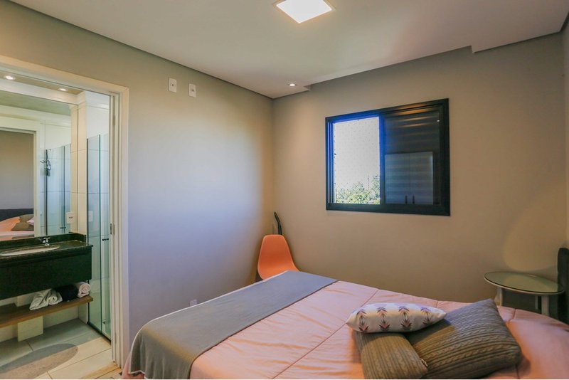 Apartamento à Venda, 64m - 2 Dorm. 1 Suite -  R$ 419.000 - Cond. JR Campolim 1 - Sorocaba Rua Elias Rodrigues Claro Sorocaba - 