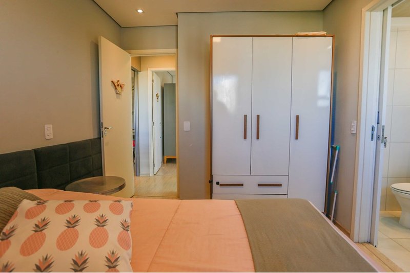 Apartamento à Venda, 64m - 2 Dorm. 1 Suite -  R$ 419.000 - Cond. JR Campolim 1 - Sorocaba Rua Elias Rodrigues Claro Sorocaba - 