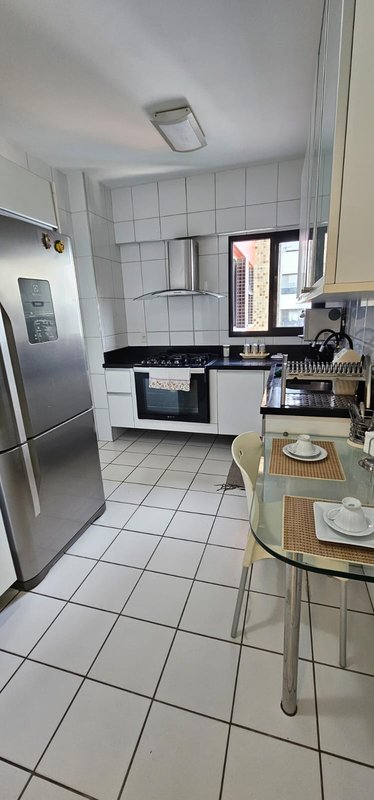 APARTAMENO DECORADO VISTA MAR 4 SUÍTES VARANDA LIVING 3 GARAGENS À VENDA EM ONDINA! Rua Anita Costa Salvador - 