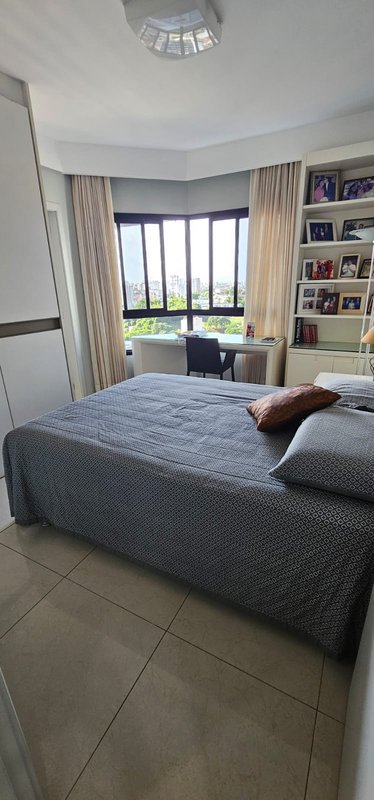 APARTAMENO DECORADO VISTA MAR 4 SUÍTES VARANDA LIVING 3 GARAGENS À VENDA EM ONDINA! Rua Anita Costa Salvador - 
