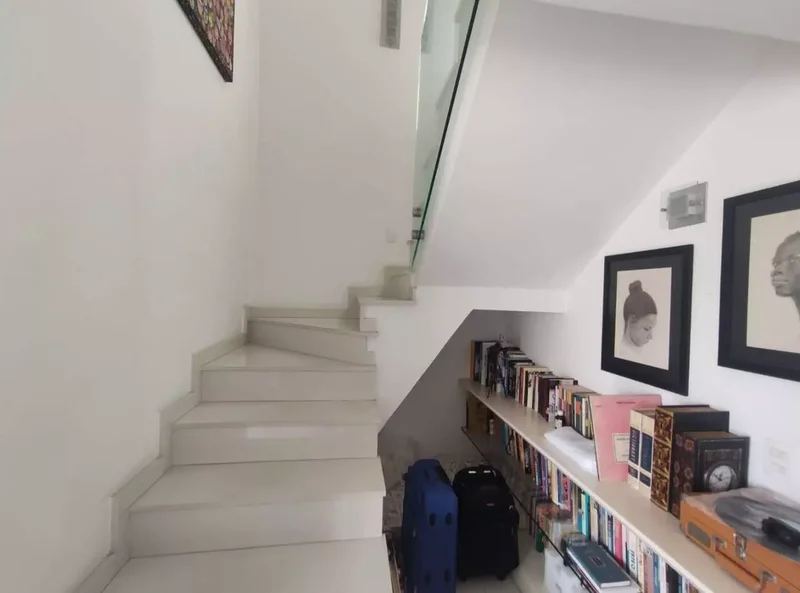 ALUGO OU VENDO COBERTURA – 140M2 – VISTA LIVRE – 3 VAGAS – 2 DORMITÓRIOS Rua Doutor Homem de Melo São Paulo - 