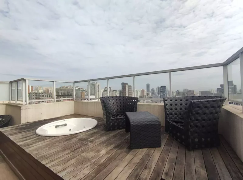 ALUGO OU VENDO COBERTURA – 140M2 – VISTA LIVRE – 3 VAGAS – 2 DORMITÓRIOS Rua Doutor Homem de Melo São Paulo - 