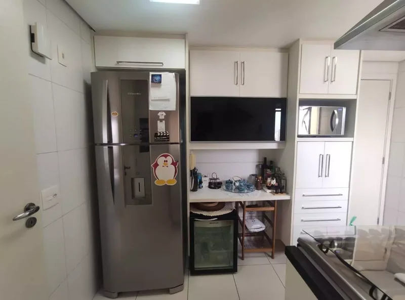 ALUGO OU VENDO COBERTURA – 140M2 – VISTA LIVRE – 3 VAGAS – 2 DORMITÓRIOS Rua Doutor Homem de Melo São Paulo - 