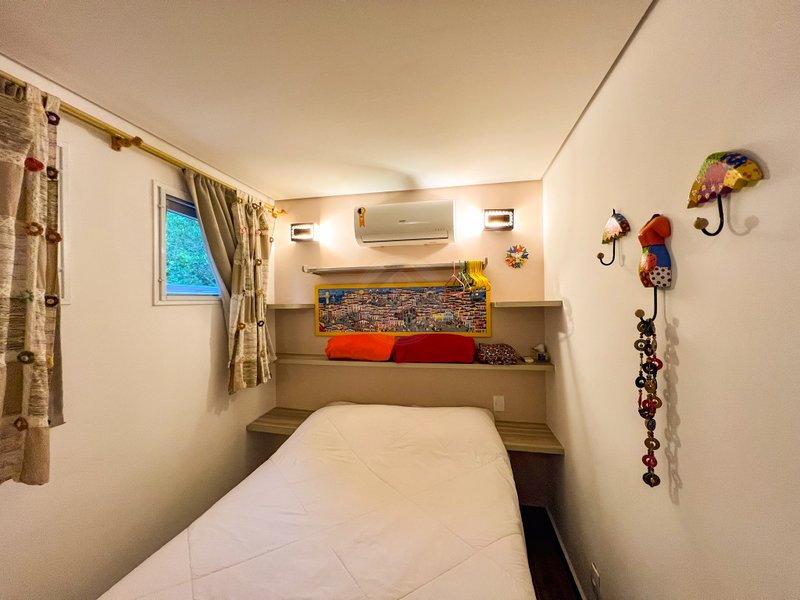 Casa em Condomínio na Praia de Juquehy - LOCAÇÃO ANUAL - São Sebastião - 