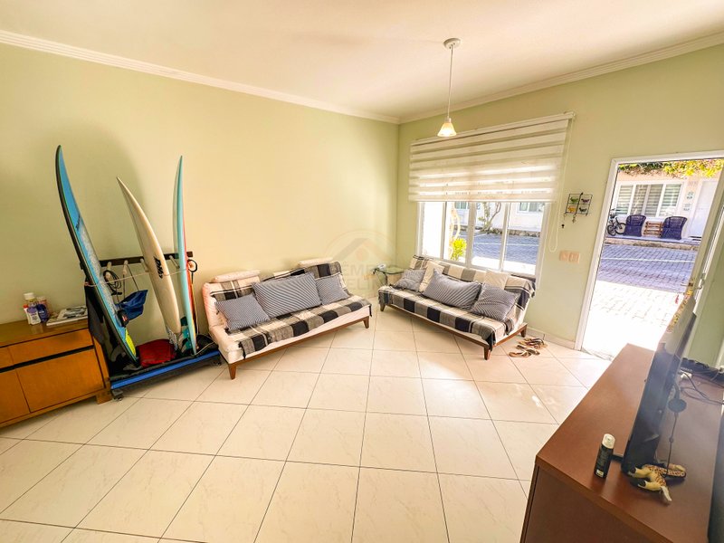Casa em Condomínio na Praia de Juquehy - LOCAÇÃO ANUAL - São Sebastião - 
