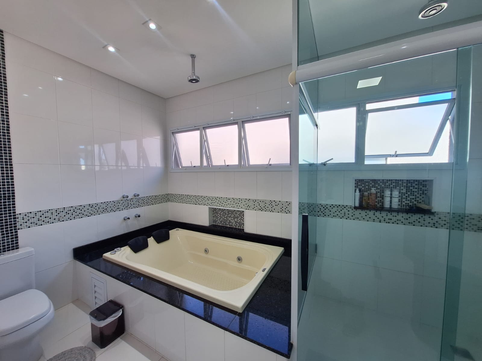 Casa com 3 dormit&oacute;rios &agrave; venda,350m&sup2; - Condom&iacute;nio Ch&aacute;cara Ondina - Sorocaba - SP Avenida Maria Hannickel Nascimento Sorocaba - 