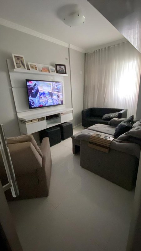 APARTAMENTO NASCENTE 4 QUARTOS SUÍTE VARANDA DEPENDÊNCIA 2 GARAGENS À VENDA NA BARRA! Rua Florianópolis Salvador - 