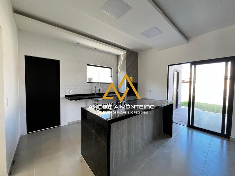 Casa em Condomínio com 3 Quartos, à venda por R$ 910.000 - Cajueiros (Itaipuaçu) - Maricá - Maricá - 