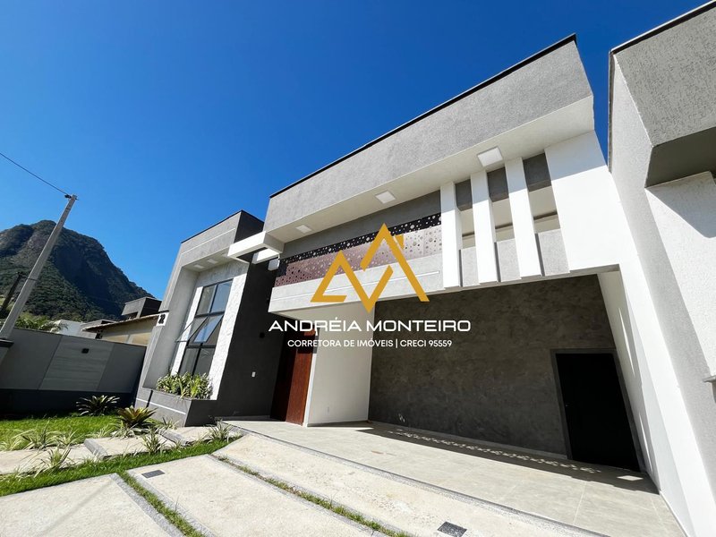 Casa em Condomínio com 3 Quartos, à venda por R$ 910.000 - Cajueiros (Itaipuaçu) - Maricá - Maricá - 