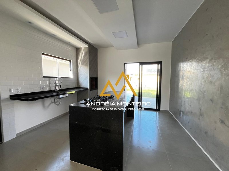 Casa em Condomínio com 3 Quartos, à venda por R$ 910.000 - Cajueiros (Itaipuaçu) - Maricá - Maricá - 
