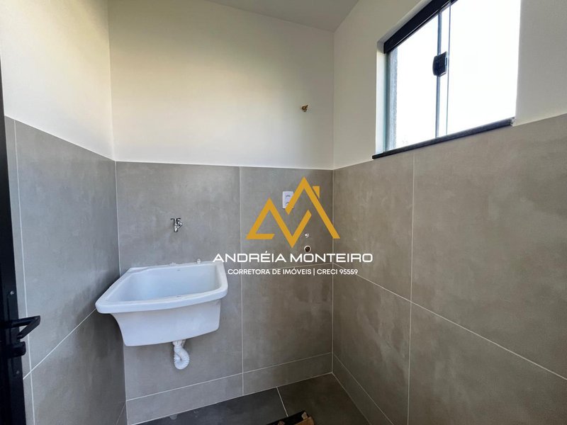 Casa em Condomínio com 3 Quartos, à venda por R$ 910.000 - Cajueiros (Itaipuaçu) - Maricá - Maricá - 