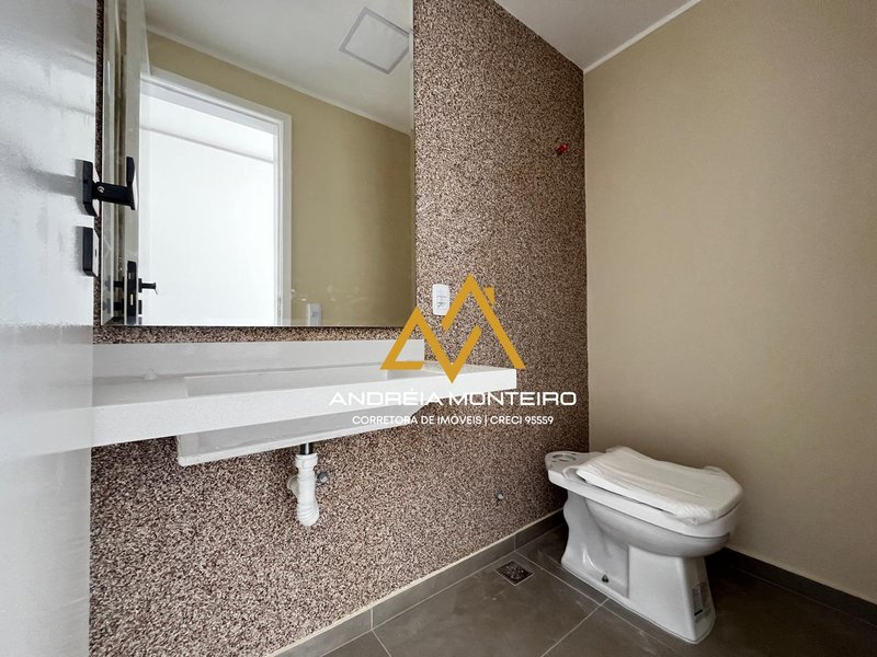 Casa em Condomínio com 3 Quartos, à venda por R$ 910.000 - Cajueiros (Itaipuaçu) - Maricá - Maricá - 