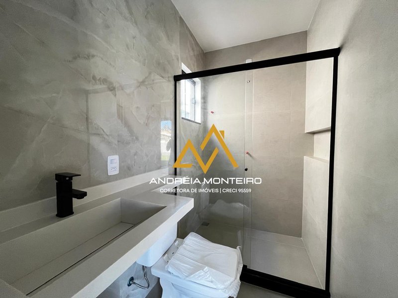 Casa em Condomínio com 3 Quartos, à venda por R$ 910.000 - Cajueiros (Itaipuaçu) - Maricá - Maricá - 