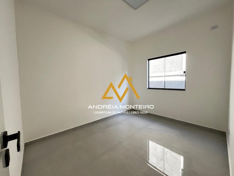 Casa em Condomínio com 3 Quartos, à venda por R$ 910.000 - Cajueiros (Itaipuaçu) - Maricá - Maricá - 