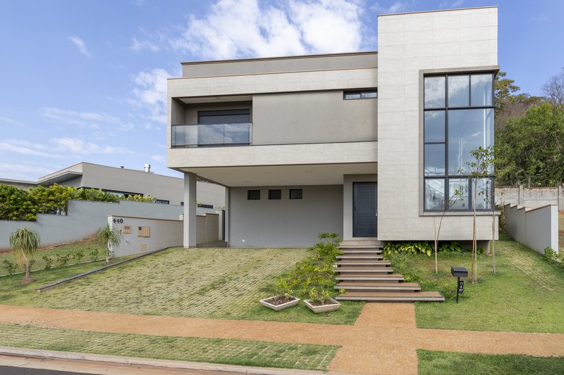 Casa à Venda Condomínio Alphaville III - Ribeirão Preto/SP Rua Luiz Zaccaro Netto Ribeirão Preto - 