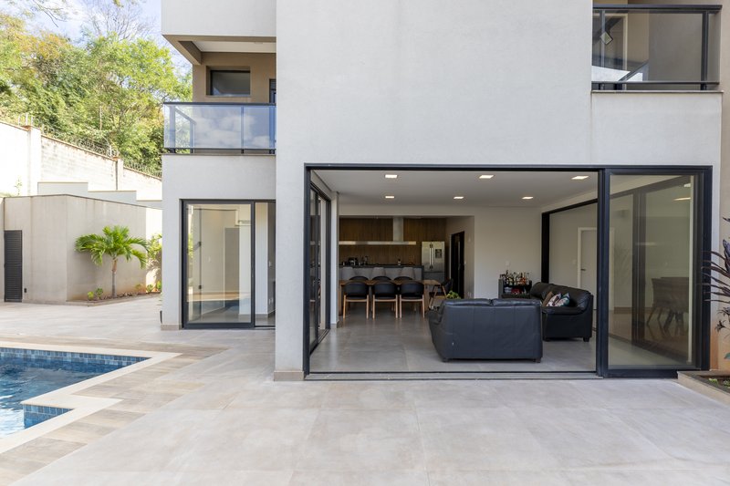 Casa à Venda Condomínio Alphaville III - Ribeirão Preto/SP Rua Luiz Zaccaro Netto Ribeirão Preto - 