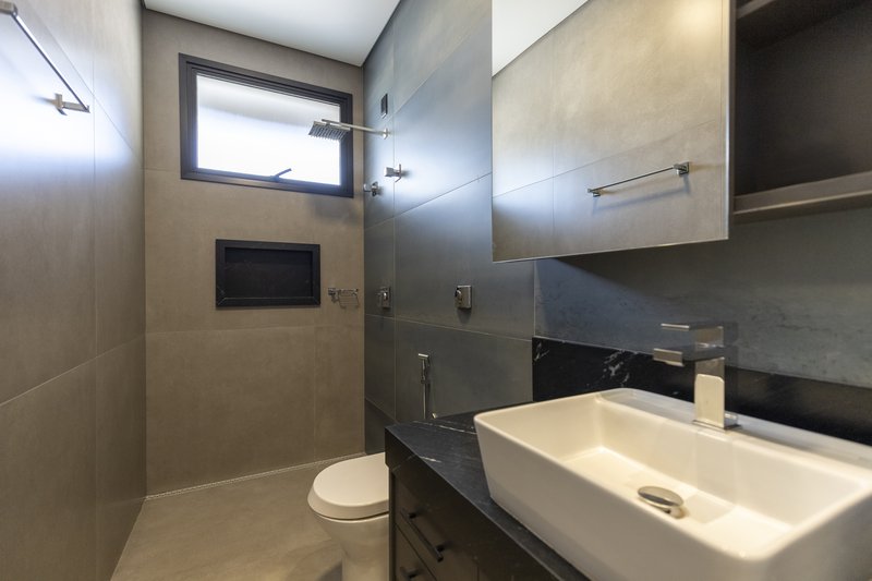 Casa à Venda Condomínio Alphaville III - Ribeirão Preto/SP Rua Luiz Zaccaro Netto Ribeirão Preto - 