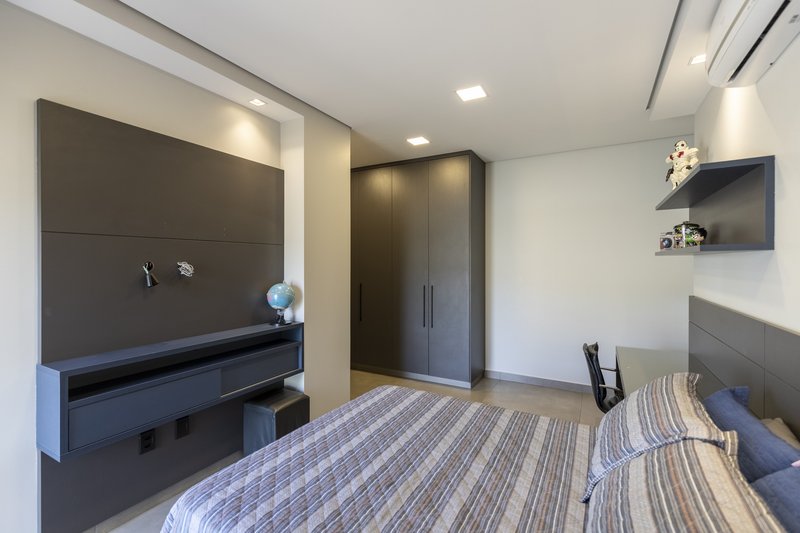 Casa à Venda Condomínio Alphaville III - Ribeirão Preto/SP Rua Luiz Zaccaro Netto Ribeirão Preto - 