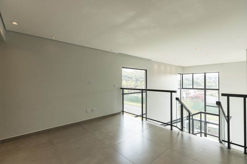 Casa à Venda Condomínio Alphaville III - Ribeirão Preto/SP Rua Luiz Zaccaro Netto Ribeirão Preto - 