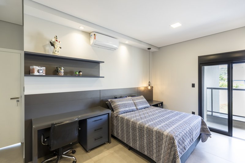 Casa à Venda Condomínio Alphaville III - Ribeirão Preto/SP Rua Luiz Zaccaro Netto Ribeirão Preto - 