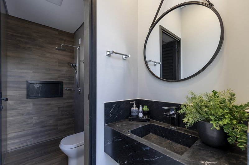 Casa à Venda Condomínio Alphaville III - Ribeirão Preto/SP Rua Luiz Zaccaro Netto Ribeirão Preto - 