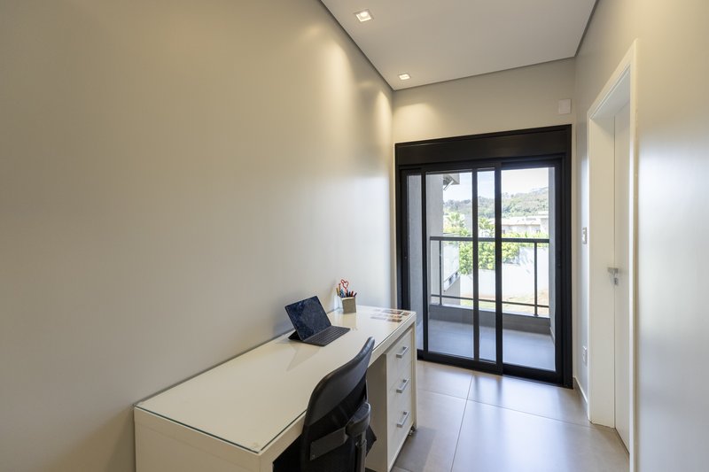 Casa à Venda Condomínio Alphaville III - Ribeirão Preto/SP Rua Luiz Zaccaro Netto Ribeirão Preto - 