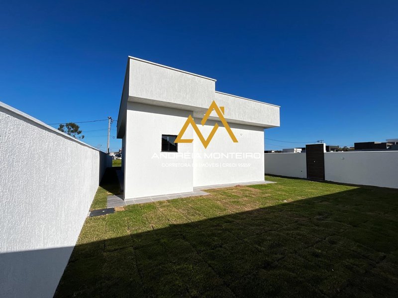 Casa com 3 dormitórios à venda, 140m² por R$895.000 - Cajueiros (Itaipuaçu) - Maricá/RJ - Maricá - 