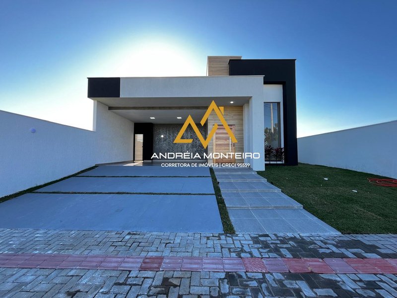 Casa com 3 dormitórios à venda, 140m² por R$895.000 - Cajueiros (Itaipuaçu) - Maricá/RJ - Maricá - 
