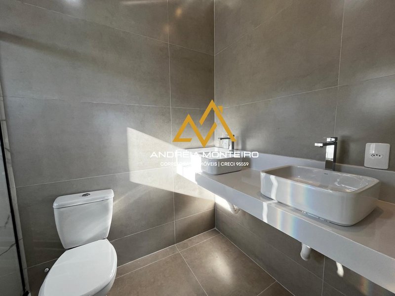Casa com 3 dormitórios à venda, 140m² por R$895.000 - Cajueiros (Itaipuaçu) - Maricá/RJ - Maricá - 