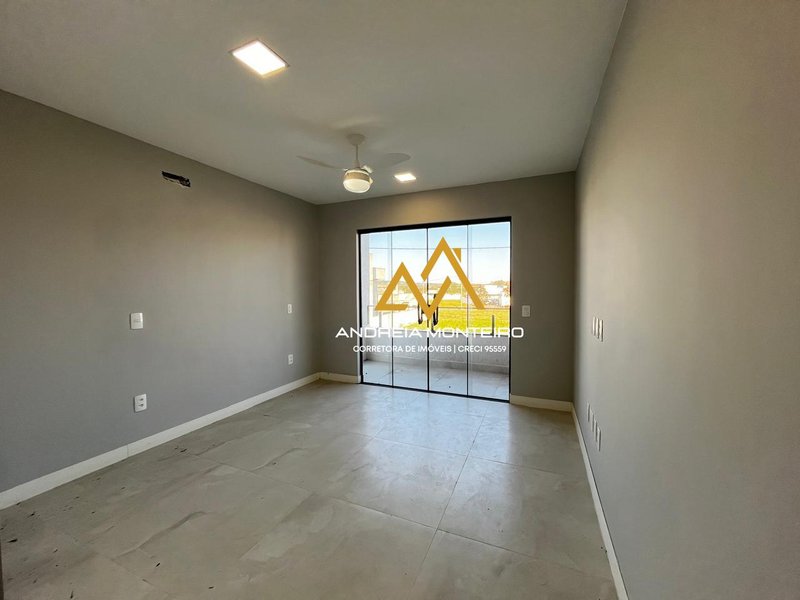Casa com 4 quartos, 191 m², à venda por R$ 980.000- Cajueiros (Itaipuaçu) - Maricá/RJ - Maricá - 