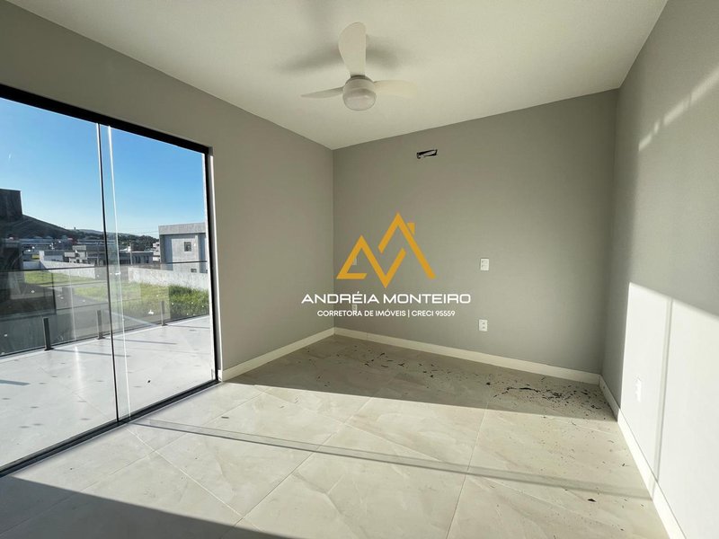 Casa com 4 quartos, 191 m², à venda por R$ 980.000- Cajueiros (Itaipuaçu) - Maricá/RJ - Maricá - 