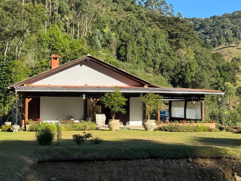 Sítio - RIO DOS CEDROS - 