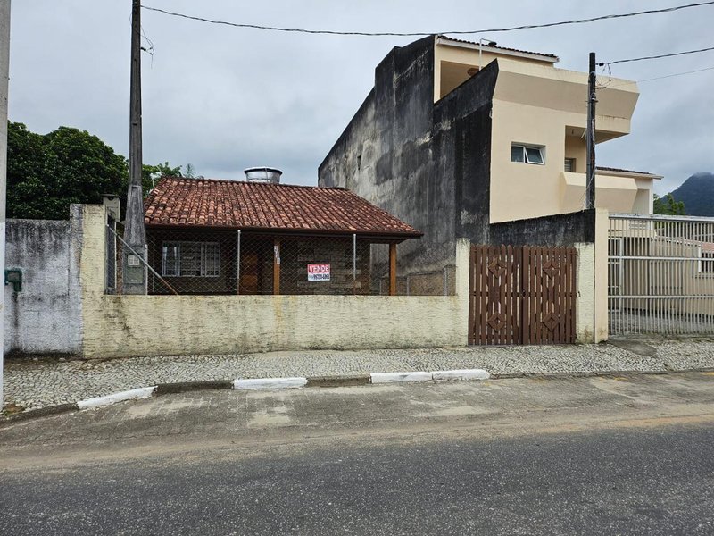 🏡 Oferta imperdível desta linda casa! - Caraguatatuba - 