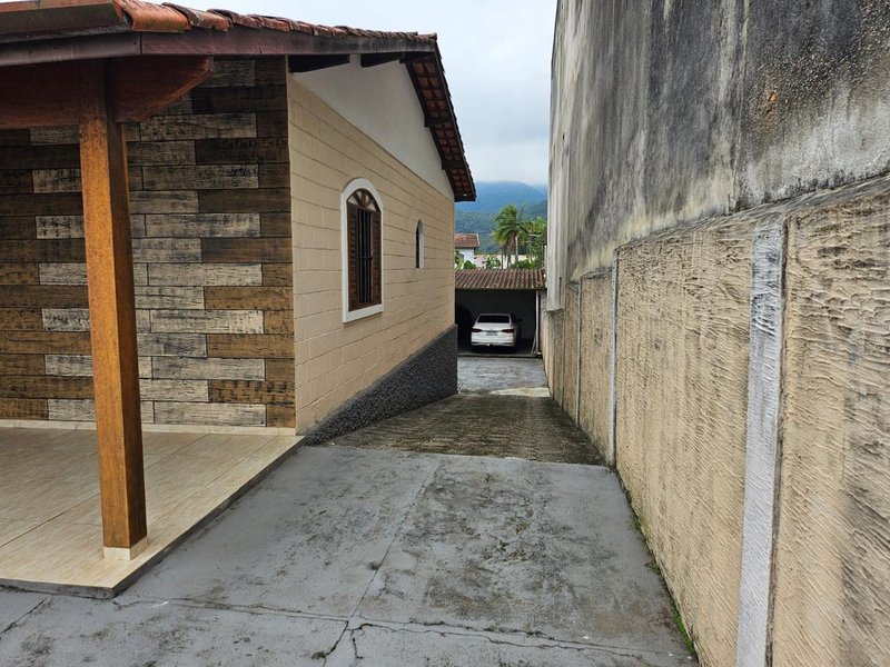 🏡 Oferta imperdível desta linda casa! - Caraguatatuba - 