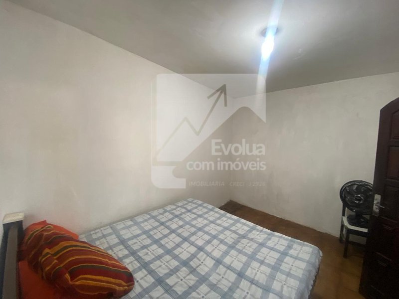 Casa à Venda em Itapuã – Próxima à Lagoa do Abaeté 3 Quartos | 2 Suítes - Salvador - 